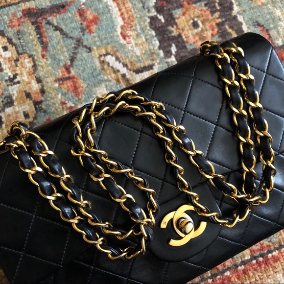 SOLD***Chanel Vintage Classic Double Flap Bag - Picture 6 of 13